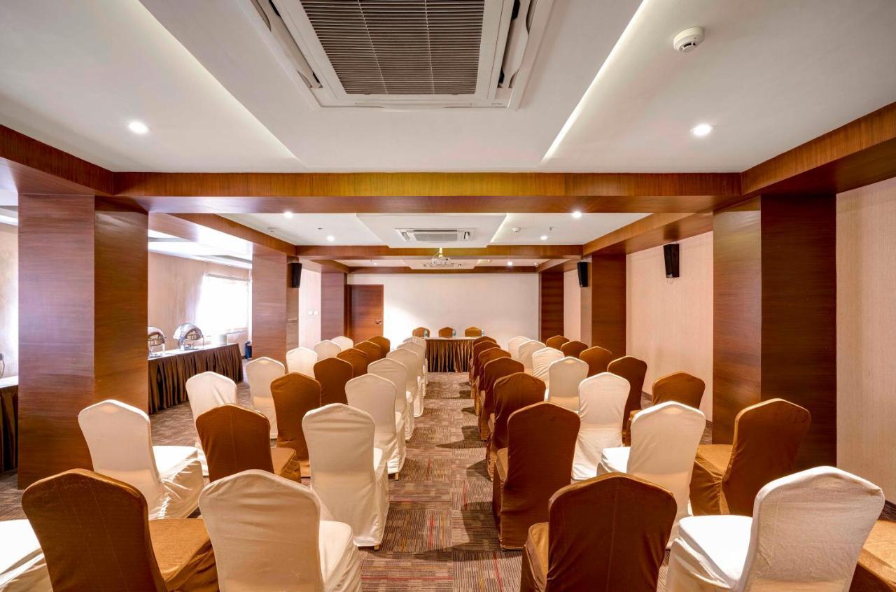 Hotel The Belstead Chennai Esterno foto