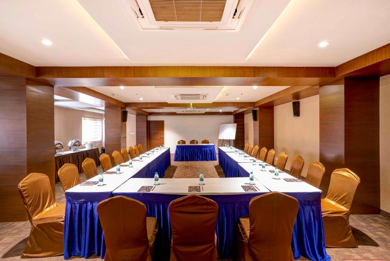 Hotel The Belstead Chennai Esterno foto